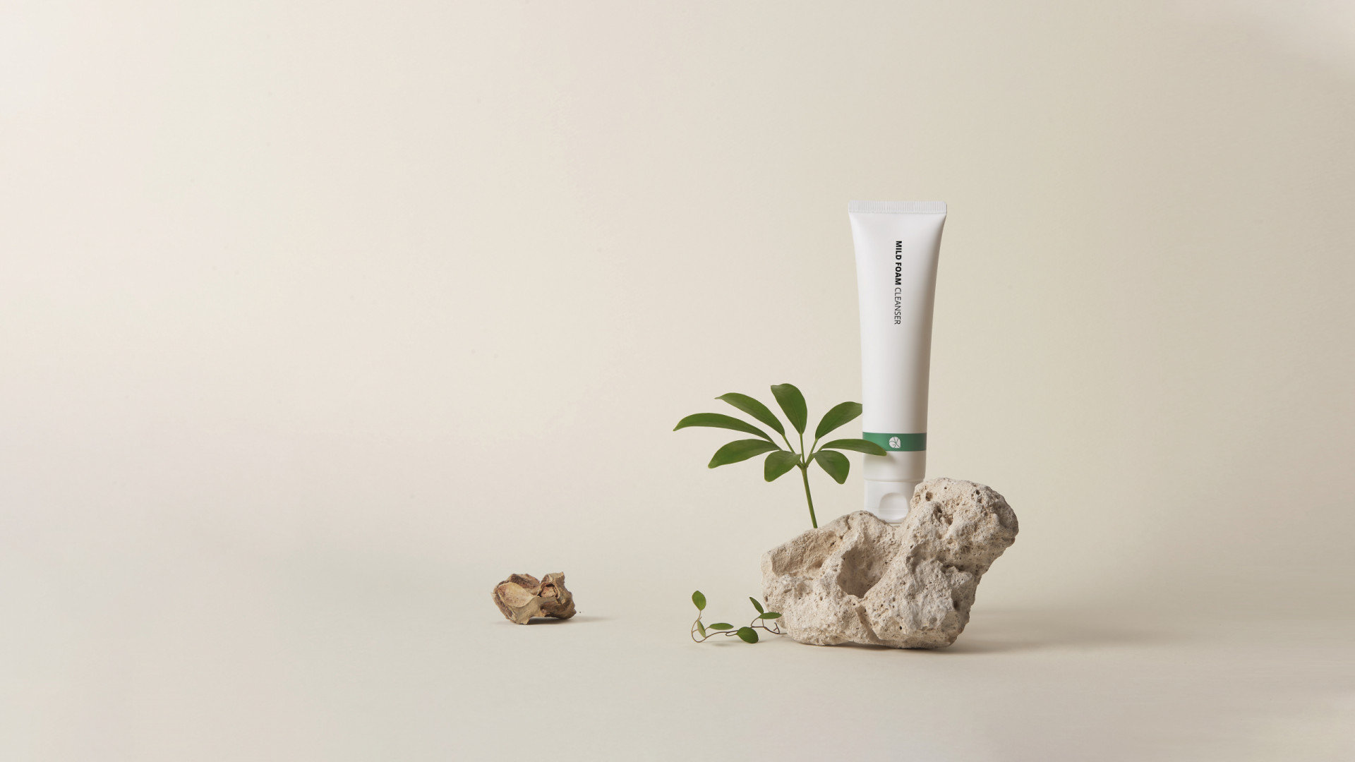 The Vegan Glow - Mild Foam Cleanser The Vegan Glow - Mild Foam Cleanser tuotekuva